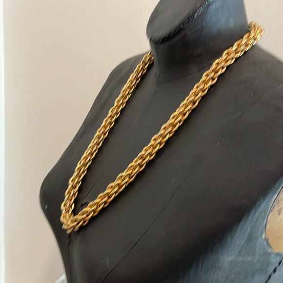 Vintage Chunky Chain Link Necklace - Picture 5 of 6